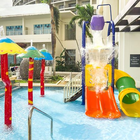 Lotte Hotel Guam Tumon Exterior foto
