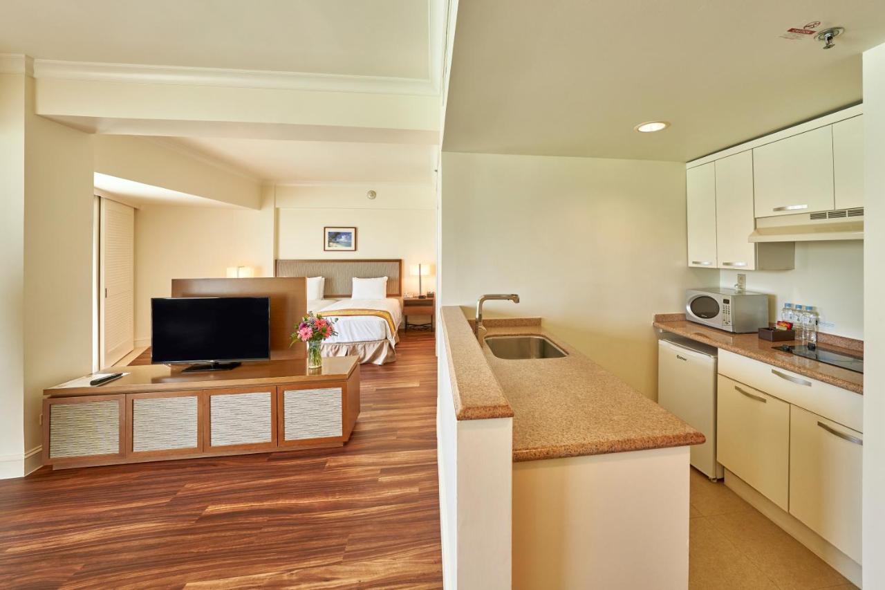 Lotte Hotel Guam Tumon Exterior foto