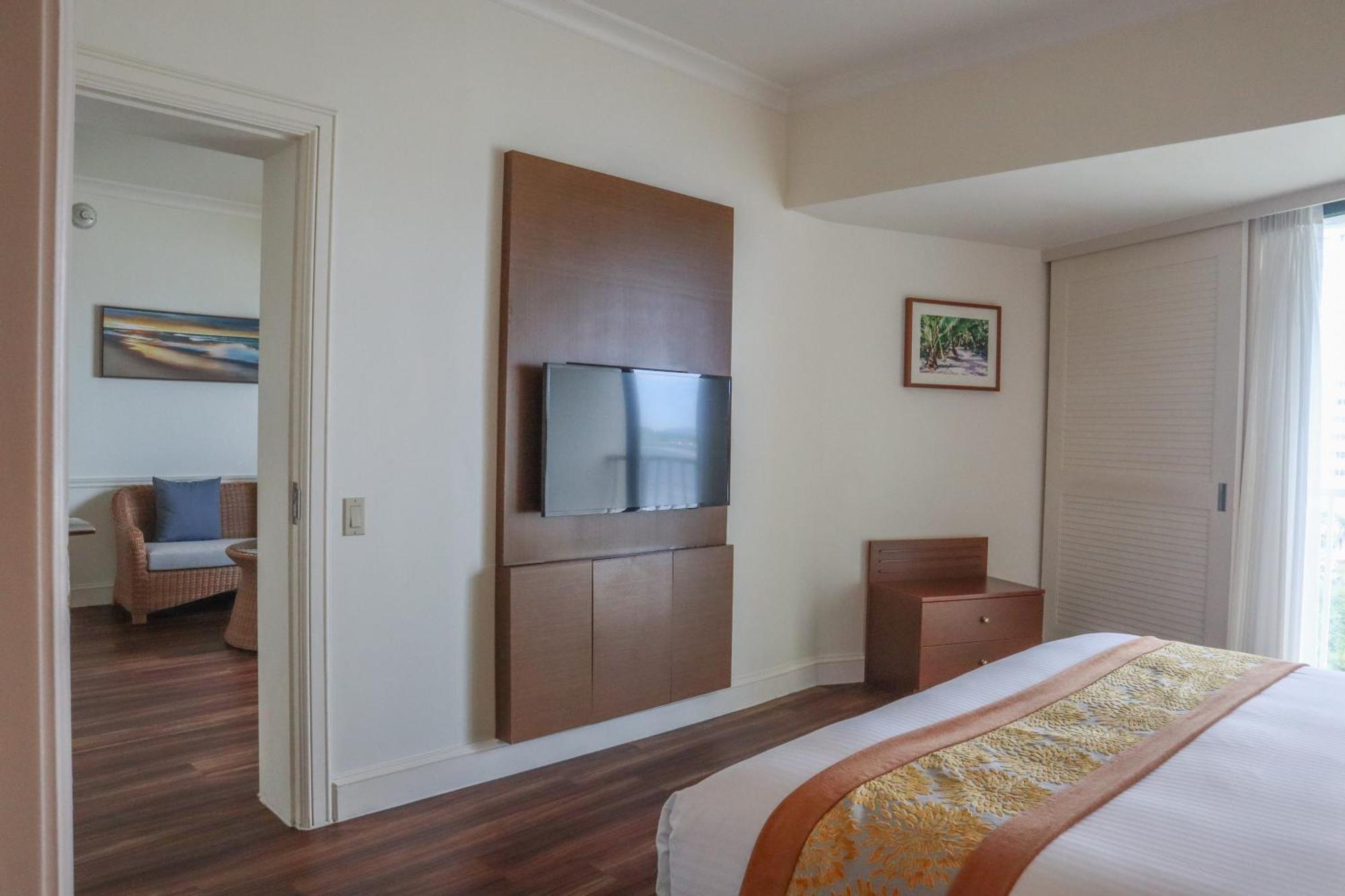 Lotte Hotel Guam Tumon Exterior foto